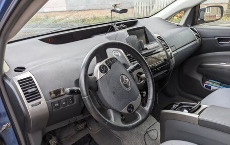 Toyota Prius, 2008 год, 560 000 рублей, 6 фотография