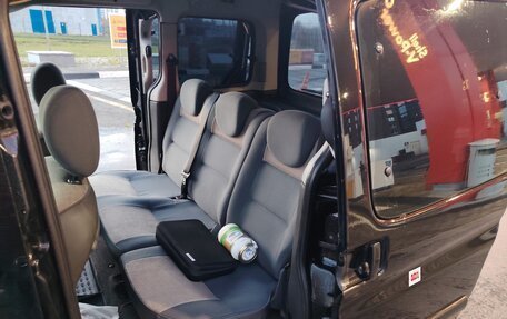 Citroen Berlingo II рестайлинг, 2005 год, 375 000 рублей, 25 фотография