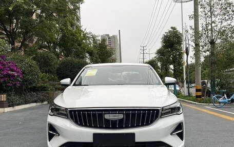 Geely Emgrand, 2025 год, 1 700 000 рублей, 2 фотография