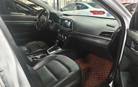 Hyundai Elantra VI рестайлинг, 2021 год, 1 400 111 рублей, 10 фотография