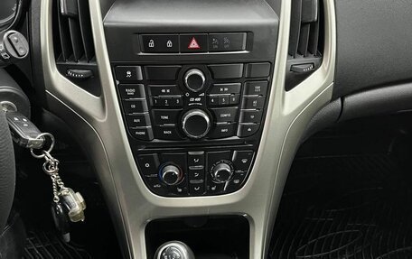 Opel Astra J, 2011 год, 879 000 рублей, 16 фотография