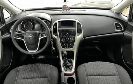 Opel Astra J, 2011 год, 879 000 рублей, 13 фотография