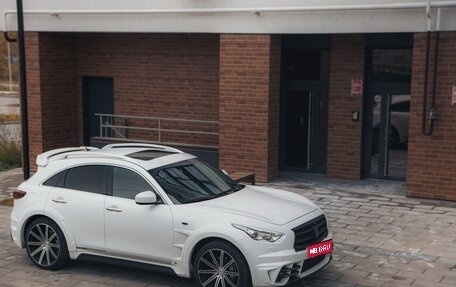 Infiniti QX70, 2014 год, 2 750 000 рублей, 1 фотография