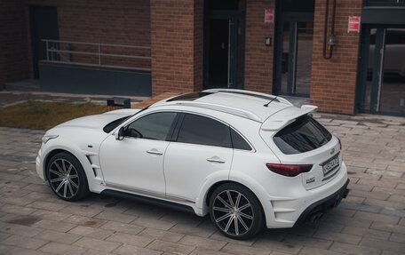 Infiniti QX70, 2014 год, 2 750 000 рублей, 2 фотография