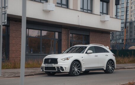 Infiniti QX70, 2014 год, 2 750 000 рублей, 9 фотография