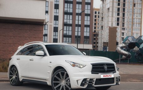 Infiniti QX70, 2014 год, 2 750 000 рублей, 8 фотография