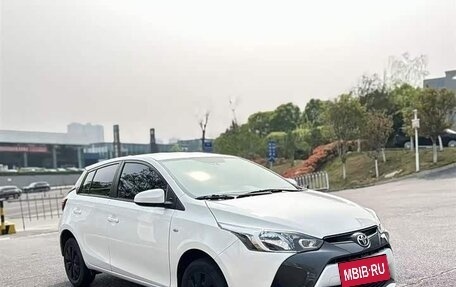 Toyota Yaris XP150 рестайлинг, 2022 год, 1 296 000 рублей, 3 фотография