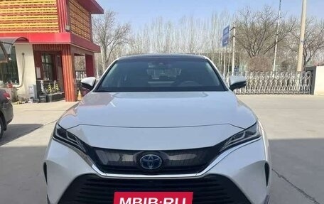 Toyota Harrier, 2022 год, 3 300 000 рублей, 1 фотография