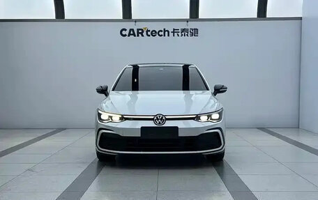 Volkswagen Golf VIII, 2021 год, 2 050 000 рублей, 2 фотография