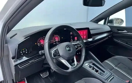 Volkswagen Golf VIII, 2021 год, 2 050 000 рублей, 9 фотография