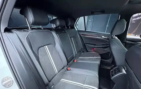 Volkswagen Golf VIII, 2021 год, 2 050 000 рублей, 16 фотография