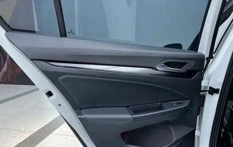 Volkswagen Golf VIII, 2021 год, 2 050 000 рублей, 18 фотография