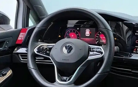 Volkswagen Golf VIII, 2021 год, 2 050 000 рублей, 26 фотография