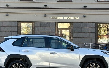 Toyota RAV4, 2025 год, 4 090 000 рублей, 6 фотография