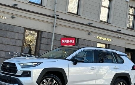 Toyota RAV4, 2025 год, 4 090 000 рублей, 3 фотография