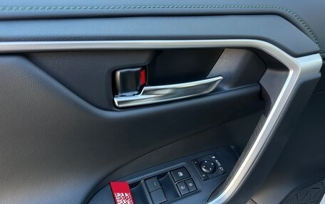 Toyota RAV4, 2025 год, 4 090 000 рублей, 13 фотография