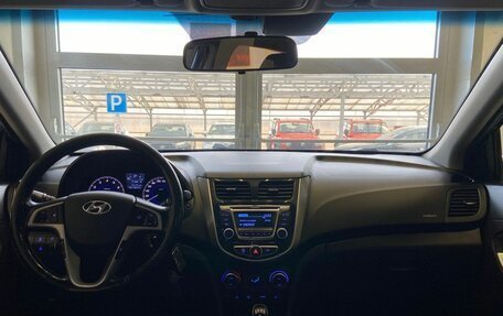 Hyundai Solaris II рестайлинг, 2014 год, 1 000 000 рублей, 11 фотография