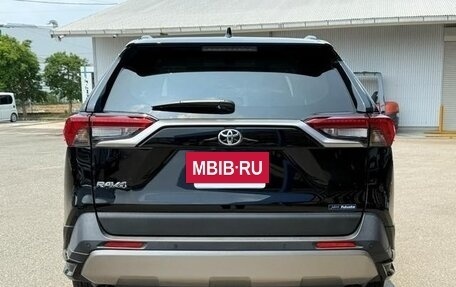 Toyota RAV4, 2022 год, 2 290 333 рублей, 7 фотография