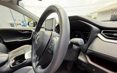 Toyota RAV4, 2022 год, 2 290 333 рублей, 13 фотография