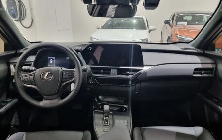 Lexus UX I, 2025 год, 4 315 027 рублей, 7 фотография