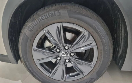 Lexus UX I, 2025 год, 4 315 027 рублей, 17 фотография