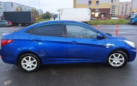 Hyundai Solaris II рестайлинг, 2011 год, 550 000 рублей, 7 фотография