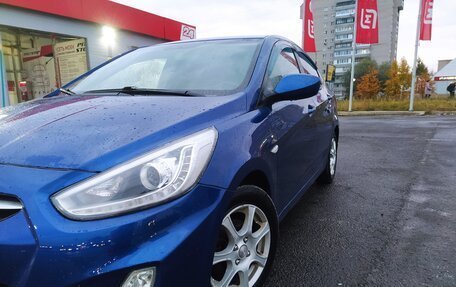 Hyundai Solaris II рестайлинг, 2011 год, 550 000 рублей, 2 фотография