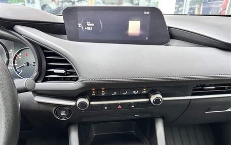 Mazda 3, 2023 год, 1 850 000 рублей, 8 фотография