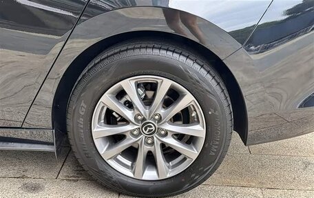 Mazda 3, 2023 год, 1 850 000 рублей, 13 фотография