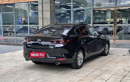 Mazda 3, 2023 год, 1 850 000 рублей, 12 фотография