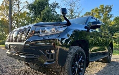 Toyota Land Cruiser Prado 150 рестайлинг 2, 2022 год, 4 150 333 рублей, 7 фотография