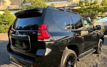 Toyota Land Cruiser Prado 150 рестайлинг 2, 2022 год, 4 150 333 рублей, 10 фотография