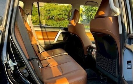 Toyota Land Cruiser Prado 150 рестайлинг 2, 2022 год, 4 150 333 рублей, 18 фотография