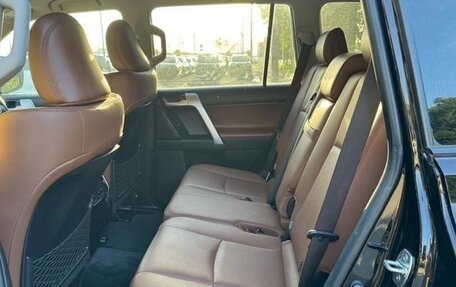 Toyota Land Cruiser Prado 150 рестайлинг 2, 2022 год, 4 150 333 рублей, 17 фотография