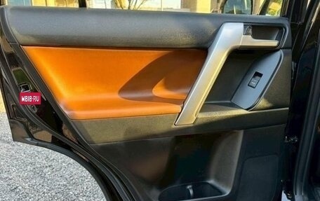 Toyota Land Cruiser Prado 150 рестайлинг 2, 2022 год, 4 150 333 рублей, 23 фотография