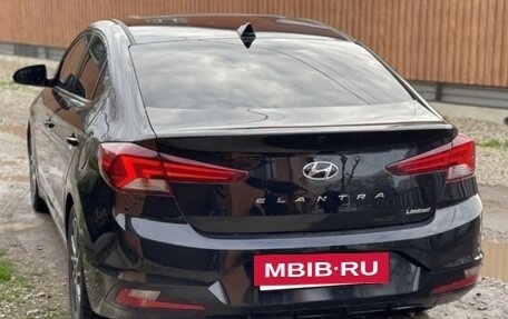 Hyundai Elantra VI рестайлинг, 2018 год, 1 570 000 рублей, 12 фотография