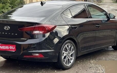 Hyundai Elantra VI рестайлинг, 2018 год, 1 570 000 рублей, 15 фотография
