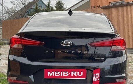 Hyundai Elantra VI рестайлинг, 2018 год, 1 570 000 рублей, 16 фотография