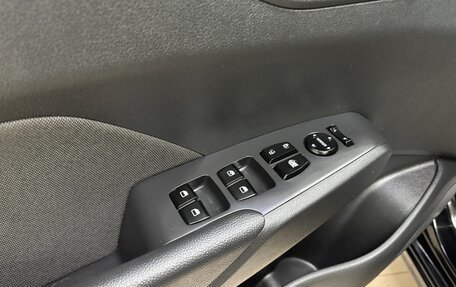 Hyundai Solaris II рестайлинг, 2018 год, 1 000 000 рублей, 8 фотография