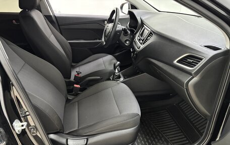 Hyundai Solaris II рестайлинг, 2018 год, 1 000 000 рублей, 13 фотография