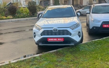 Toyota RAV4, 2021 год, 2 900 000 рублей, 1 фотография