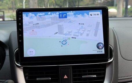 Toyota Yaris XP150 рестайлинг, 2021 год, 1 040 000 рублей, 10 фотография