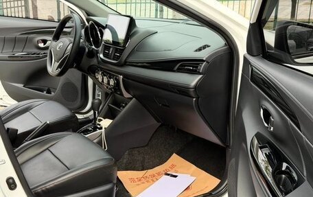 Toyota Yaris XP150 рестайлинг, 2021 год, 1 040 000 рублей, 14 фотография