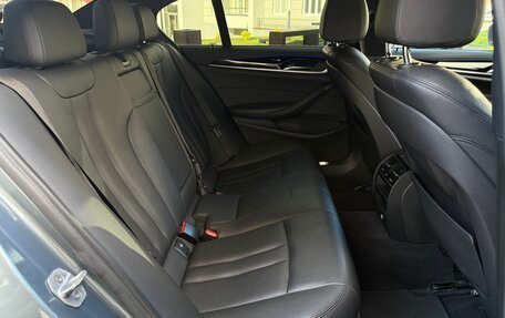 BMW 5 серия, 2017 год, 2 950 000 рублей, 28 фотография