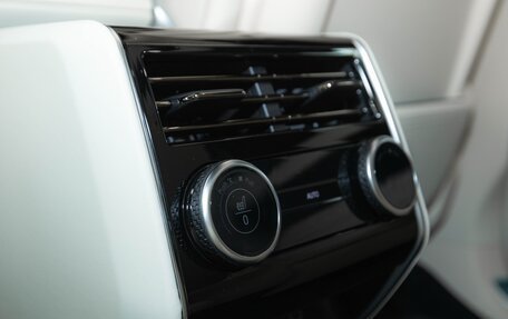 Land Rover Range Rover IV рестайлинг, 2025 год, 23 900 000 рублей, 27 фотография