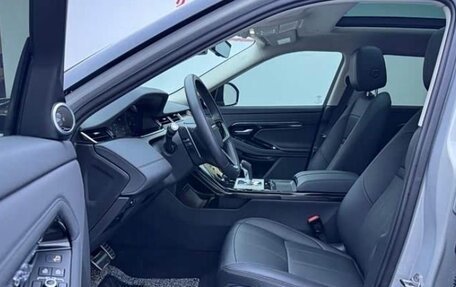 Land Rover Range Rover Evoque II, 2022 год, 3 550 000 рублей, 6 фотография