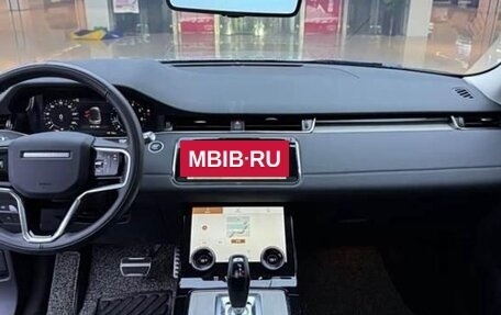 Land Rover Range Rover Evoque II, 2022 год, 3 550 000 рублей, 9 фотография