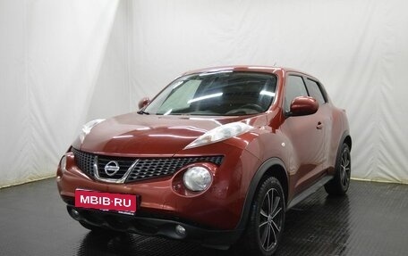 Nissan Juke II, 2013 год, 920 000 рублей, 1 фотография