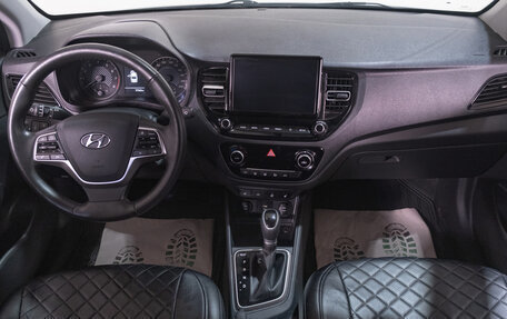 Hyundai Solaris II рестайлинг, 2021 год, 1 899 000 рублей, 9 фотография