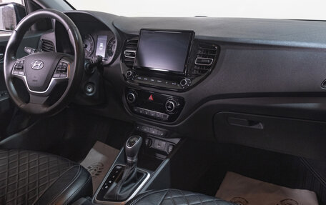 Hyundai Solaris II рестайлинг, 2021 год, 1 899 000 рублей, 10 фотография